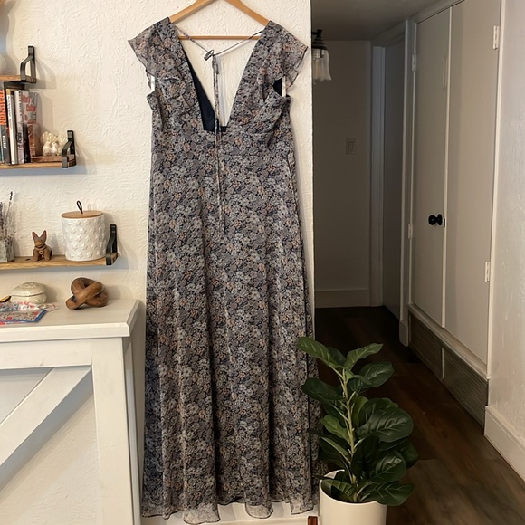 David’s Bride Plunging Printed Chiffon Ruffles Floral V-Neck Maxi Dress Size 18 - Picture 4 of 8